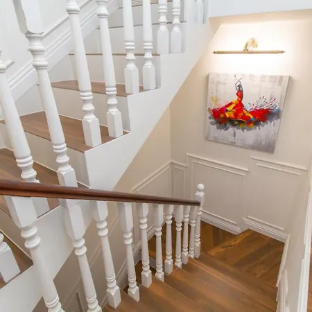 Lambrina 2 Apartamento *